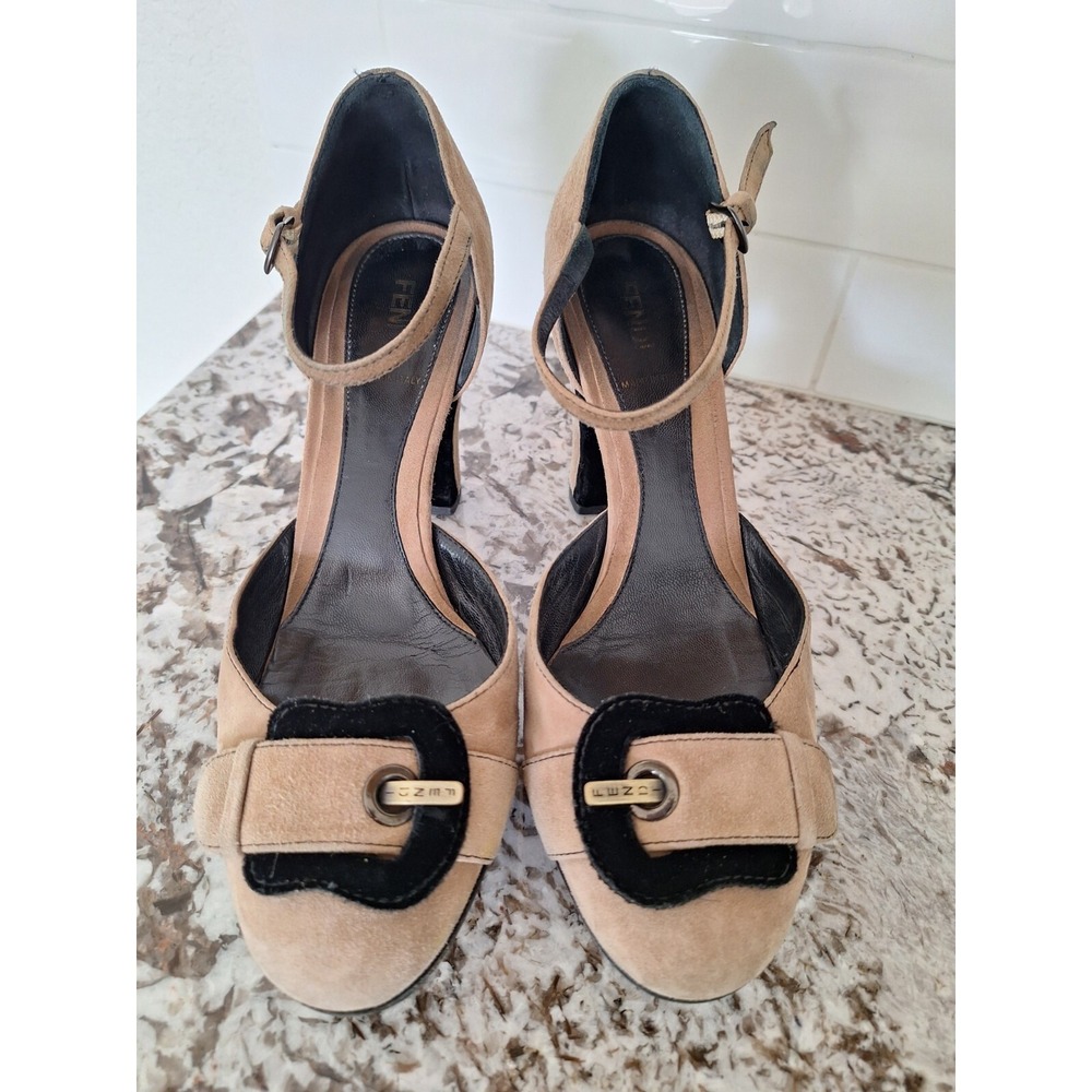 Fendi platform heel tan suede sandals sizeโ 38.5